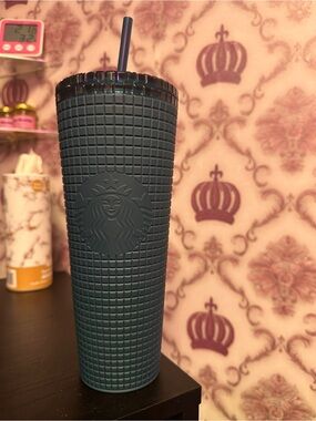 NWT 2022 Starbucks Tumbler Navy Blue Teal Soft Grid Cold Cup Venti 24oz W/Straw